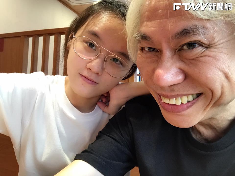 「爺孫戀」大崩壞？李坤城兒怒控：林靖恩「心機用盡」偽造文書搶房產