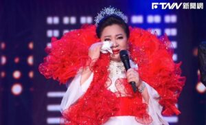 白冰冰母親節前夕壓軸開唱全場high　憶女淚崩：26年不過母親節